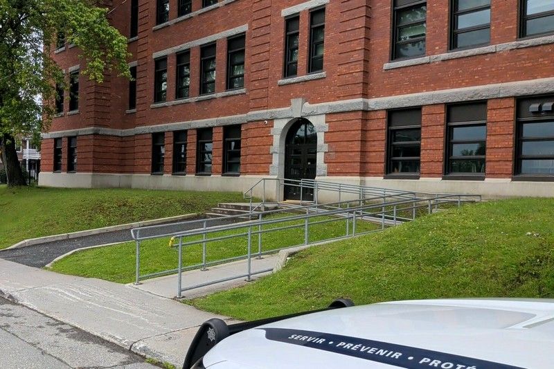 Grave accident de travail à l’école Larocque de Sherbrooke